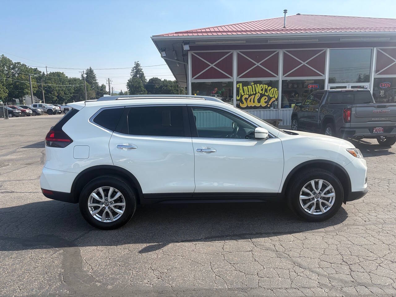2018 Nissan Rogue SV AWD 4dr Crossover