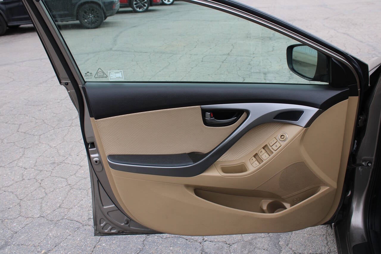 2013 Hyundai Elantra GLS 4dr Sedan 6A