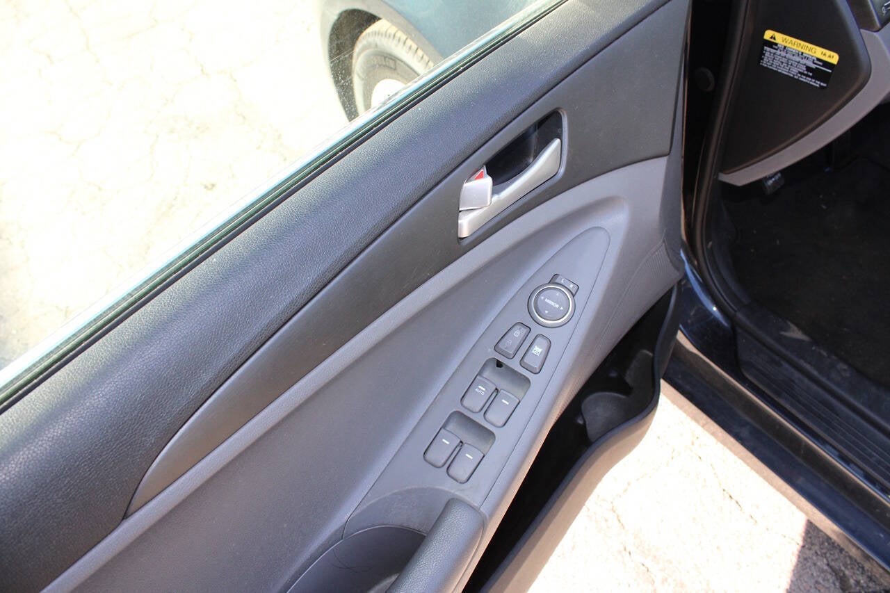 2012 Hyundai Sonata GLS 4dr Sedan 6A