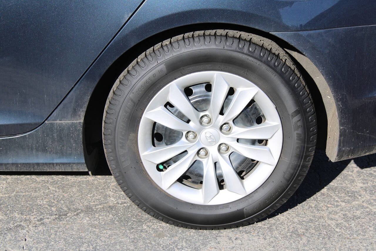 2012 Hyundai Sonata GLS 4dr Sedan 6A