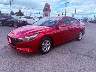 2021 Hyundai Elantra SE 4dr Sedan