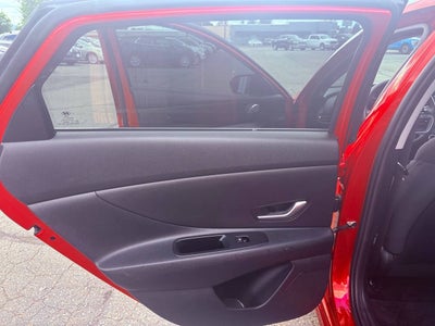 2021 Hyundai Elantra SE 4dr Sedan