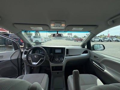 2017 Toyota Sienna L 7 Passenger 4dr Mini Van