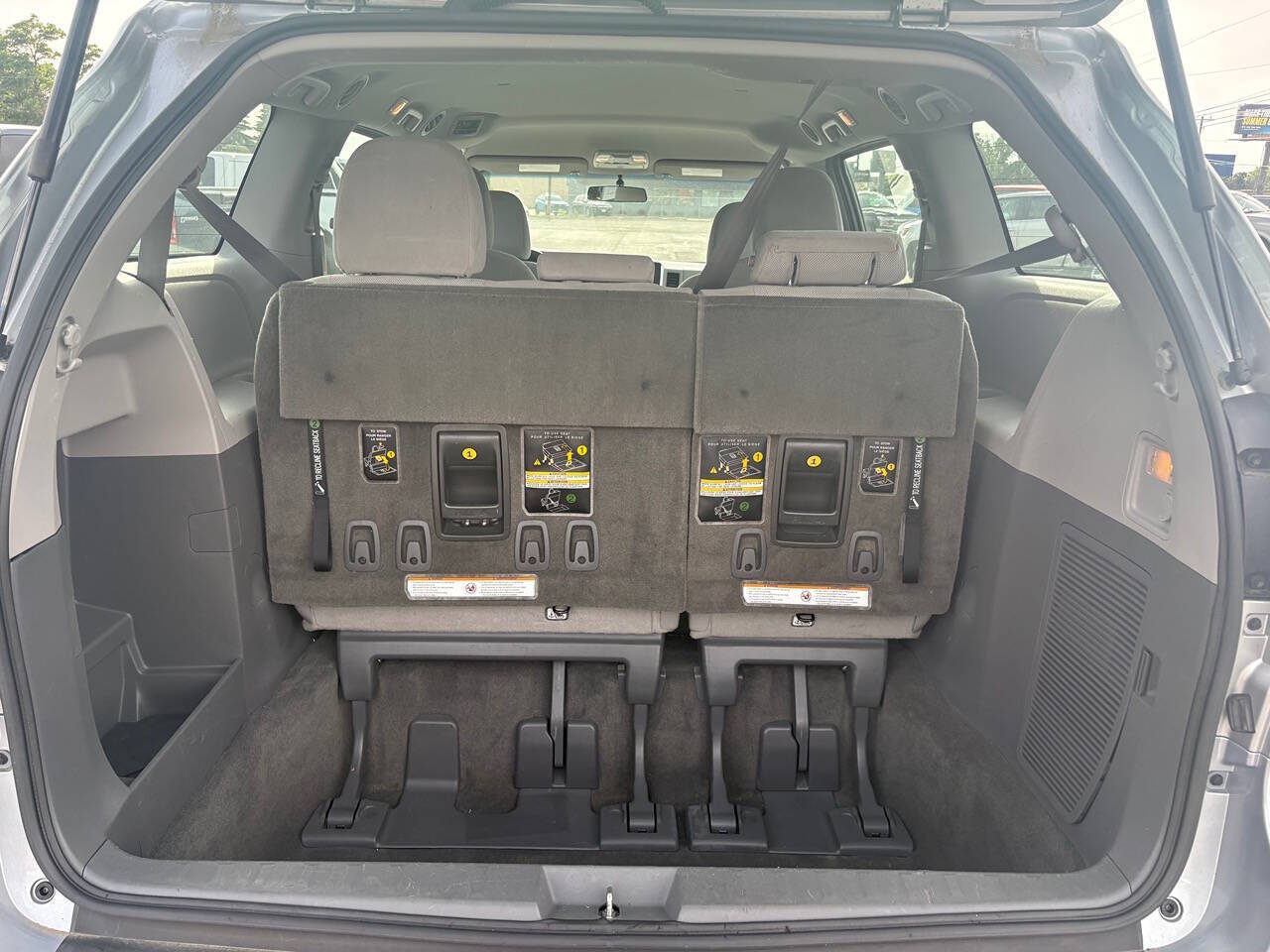 2017 Toyota Sienna L 7 Passenger 4dr Mini Van