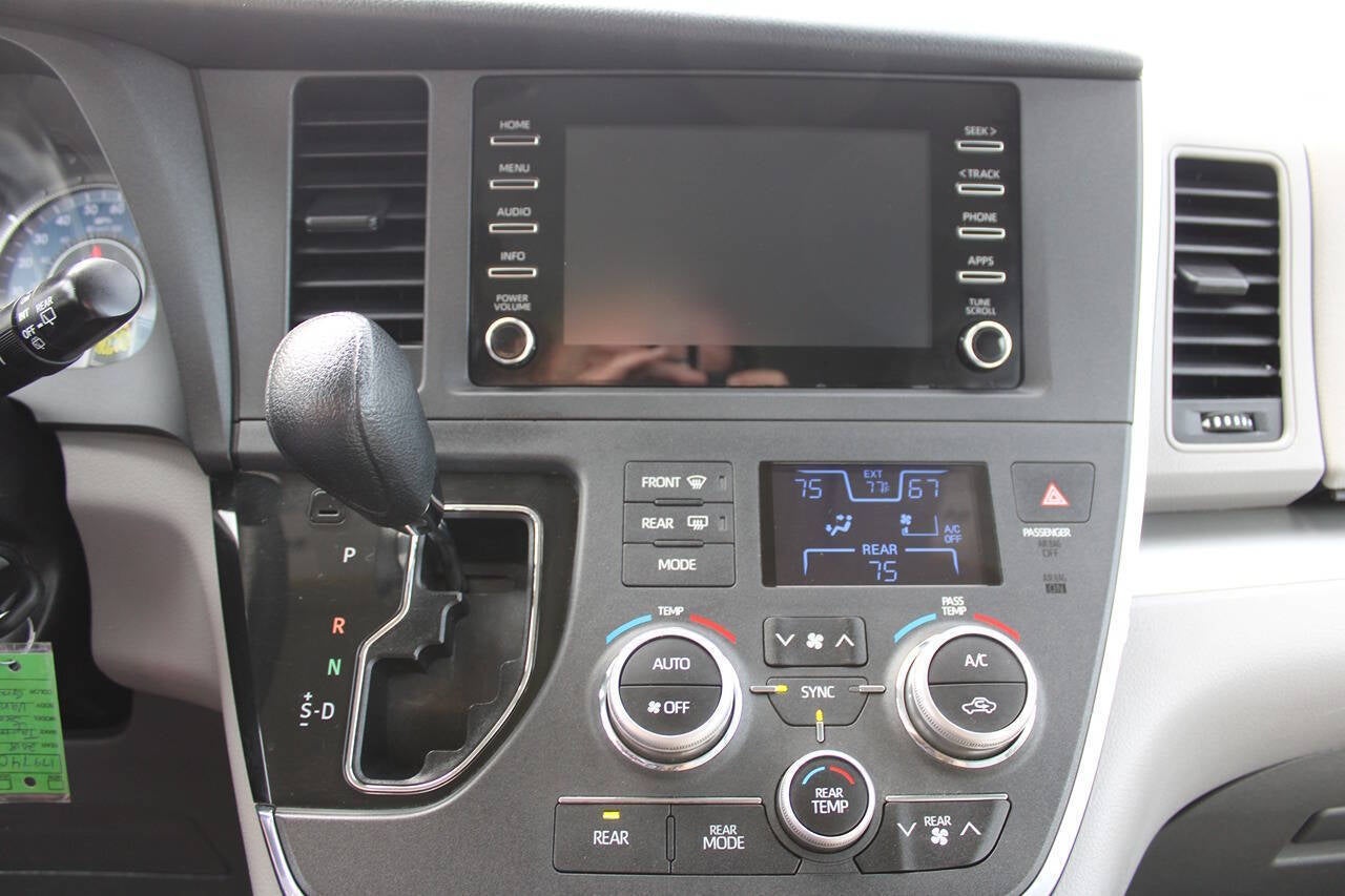 2018 Toyota Sienna L 7 Passenger 4dr Mini Van