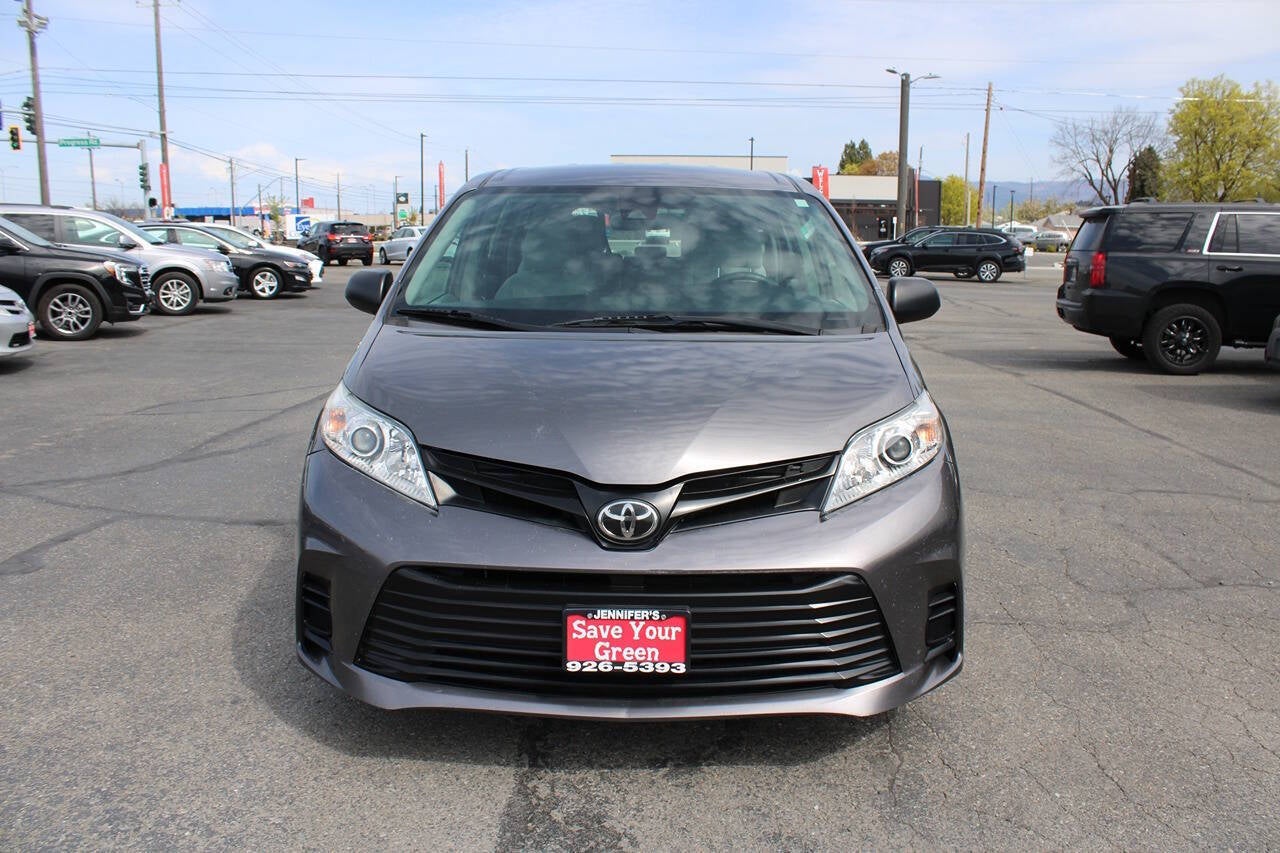 2018 Toyota Sienna L 7 Passenger 4dr Mini Van