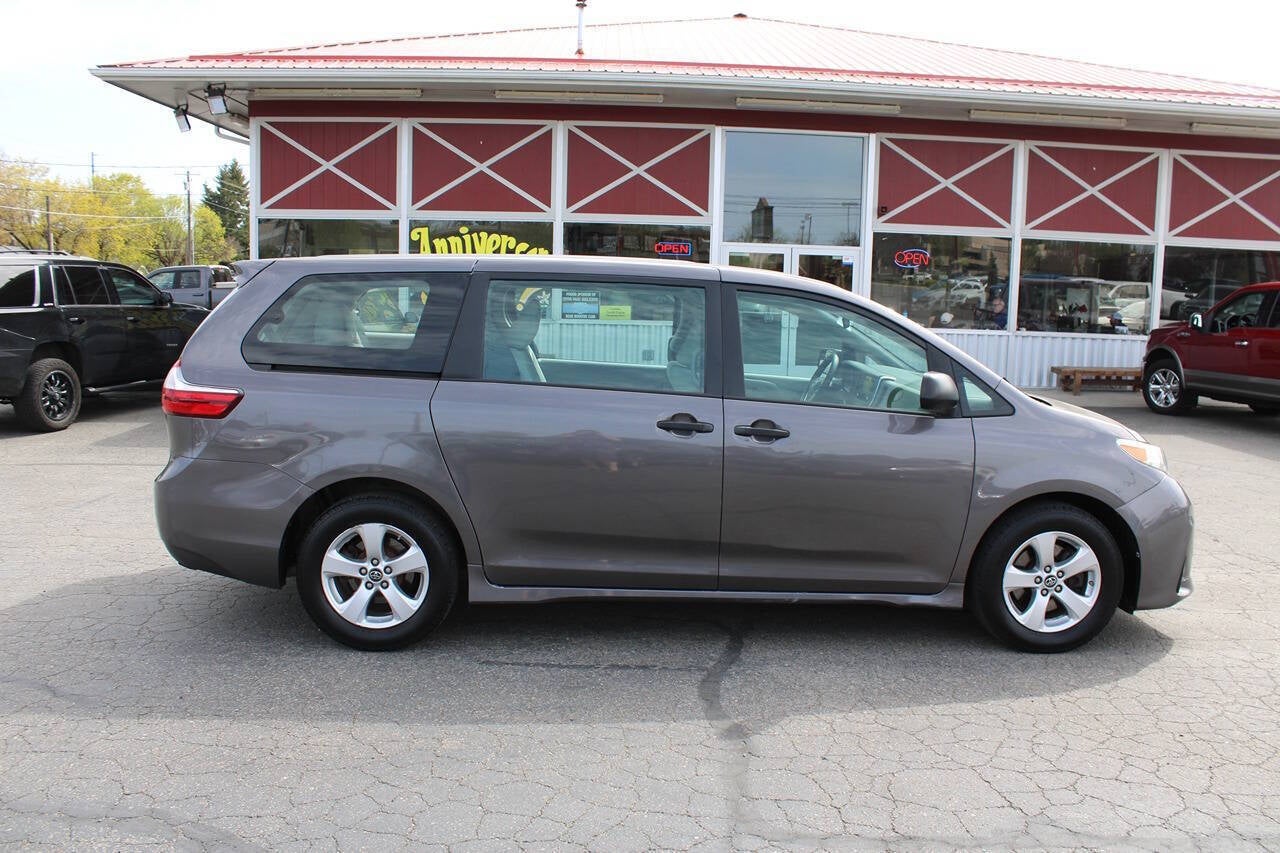 2018 Toyota Sienna L 7 Passenger 4dr Mini Van