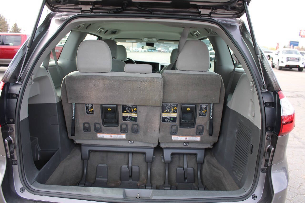 2018 Toyota Sienna L 7 Passenger 4dr Mini Van