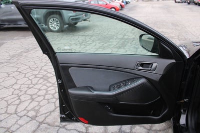 2015 Kia Optima LX 4dr Sedan