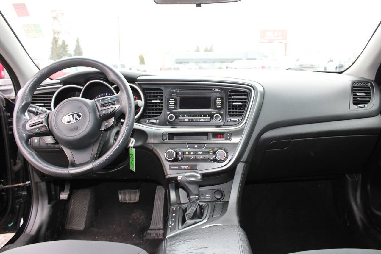 2015 Kia Optima LX 4dr Sedan