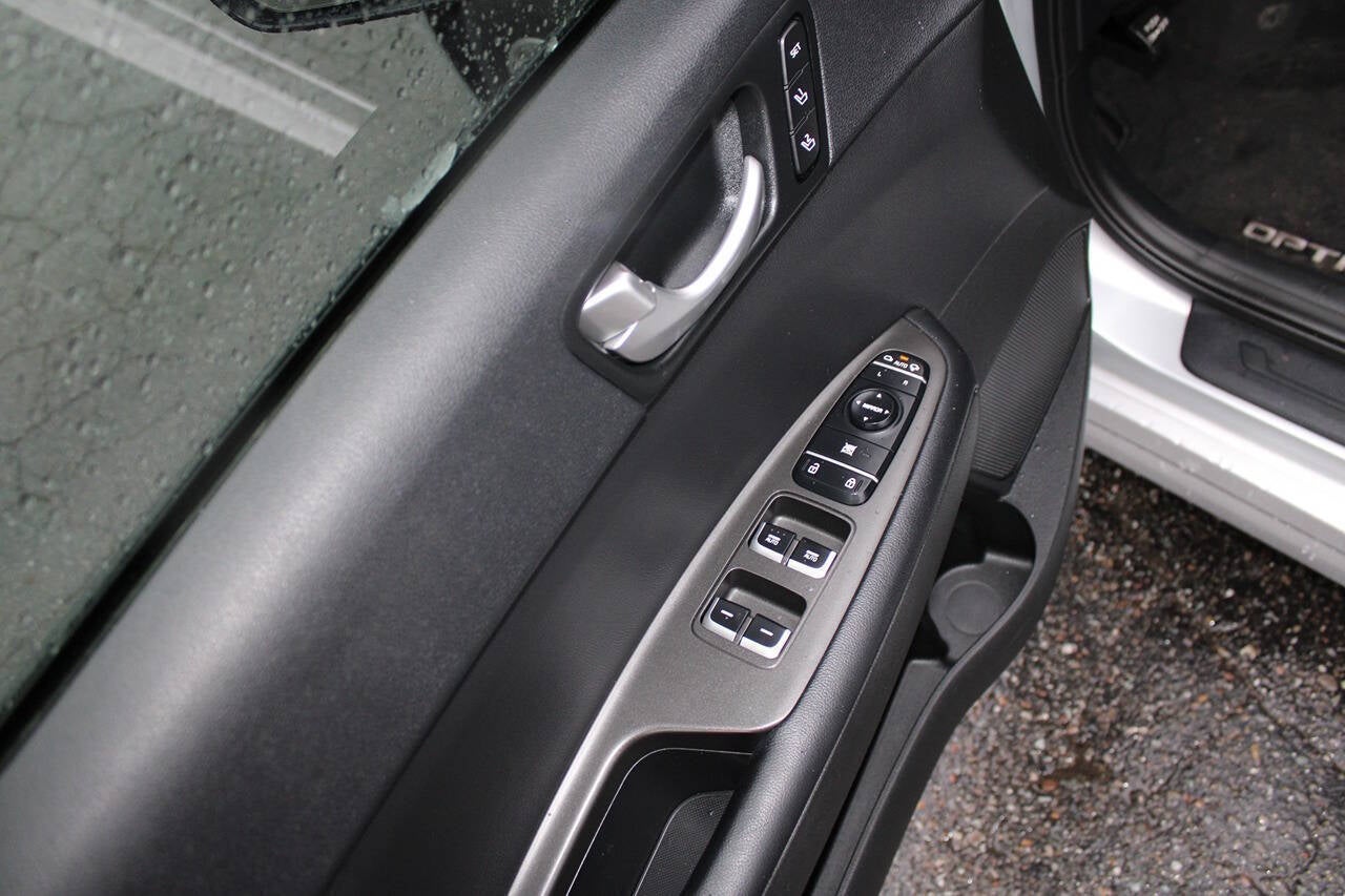 2016 Kia Optima LX 4dr Sedan