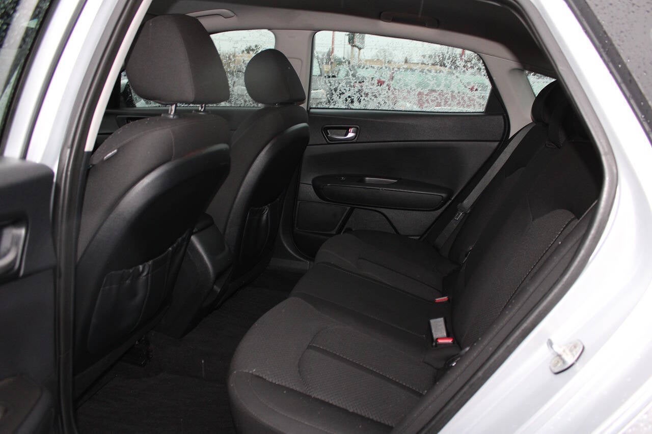 2016 Kia Optima LX 4dr Sedan