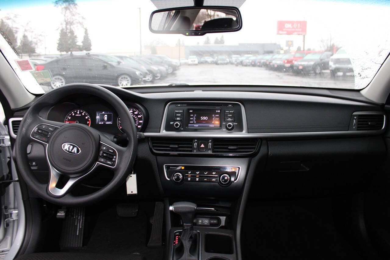 2016 Kia Optima LX 4dr Sedan