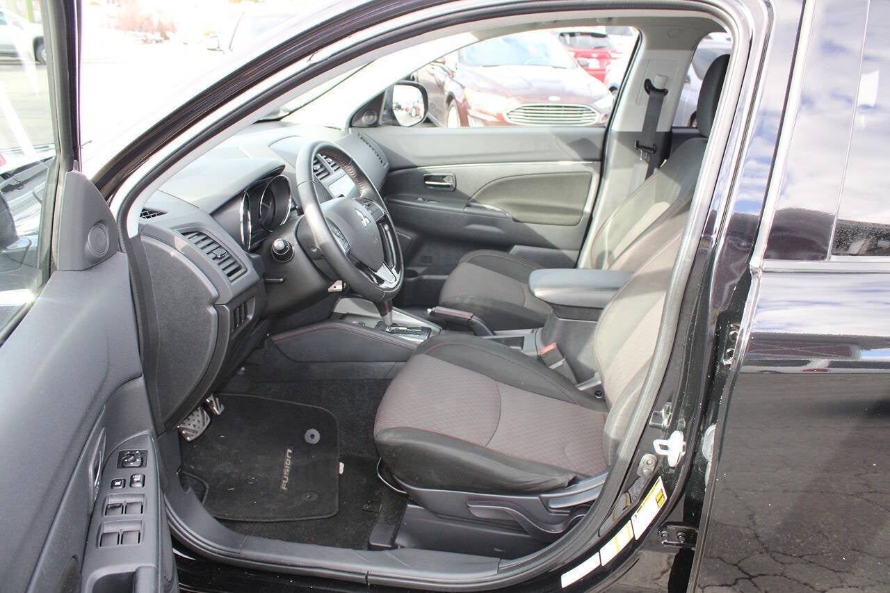 2019 Mitsubishi Outlander Sport SE AWD 4dr Crossover