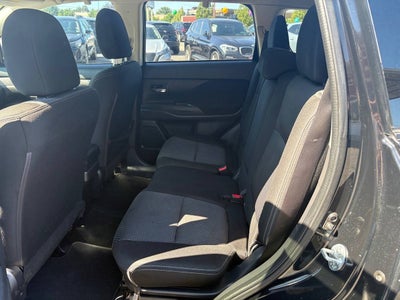 2017 Mitsubishi Outlander ES AWD 4dr SUV