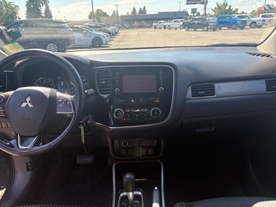 2017 Mitsubishi Outlander ES AWD 4dr SUV