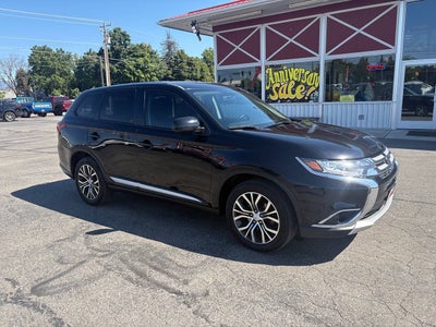 2017 Mitsubishi Outlander ES AWD 4dr SUV