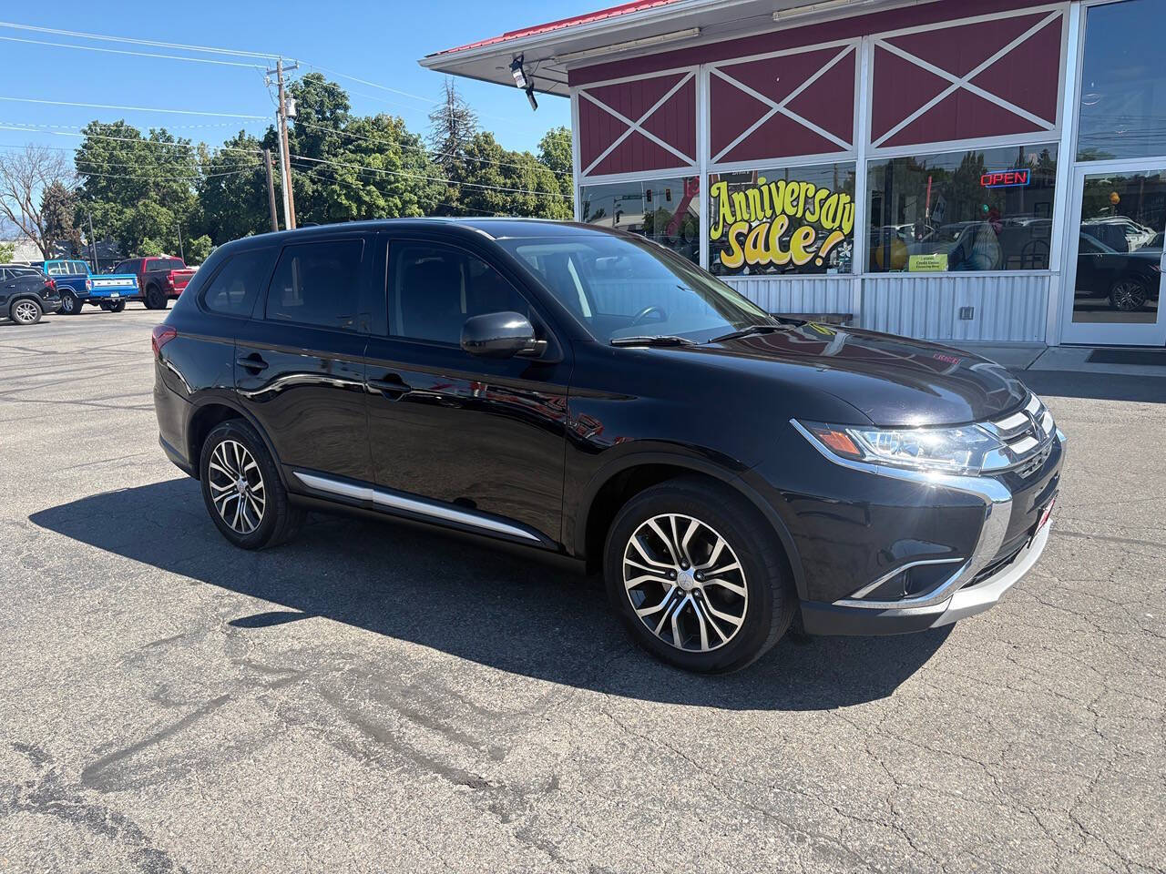2017 Mitsubishi Outlander ES AWD 4dr SUV