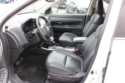 2020 Mitsubishi Outlander SEL AWD 4dr SUV