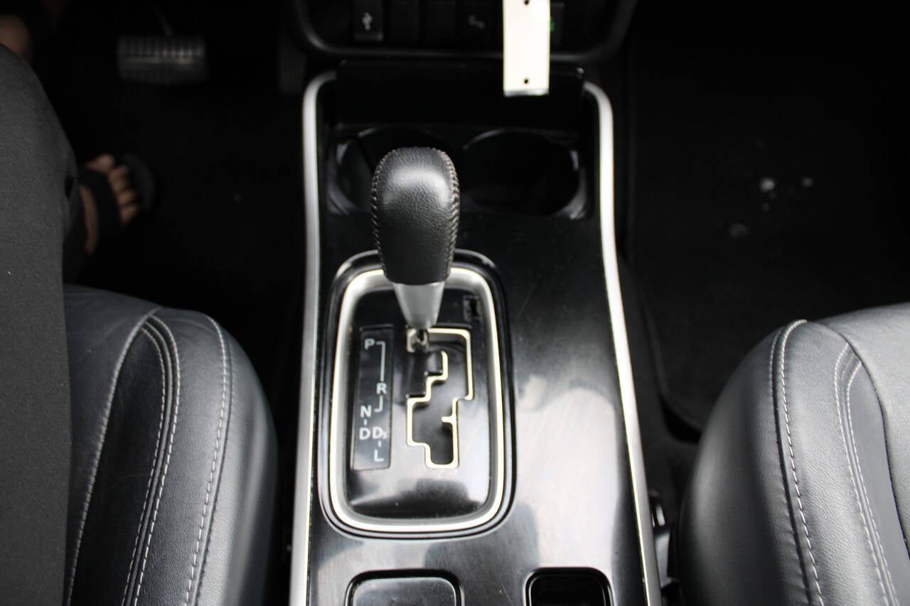 2020 Mitsubishi Outlander SEL AWD 4dr SUV