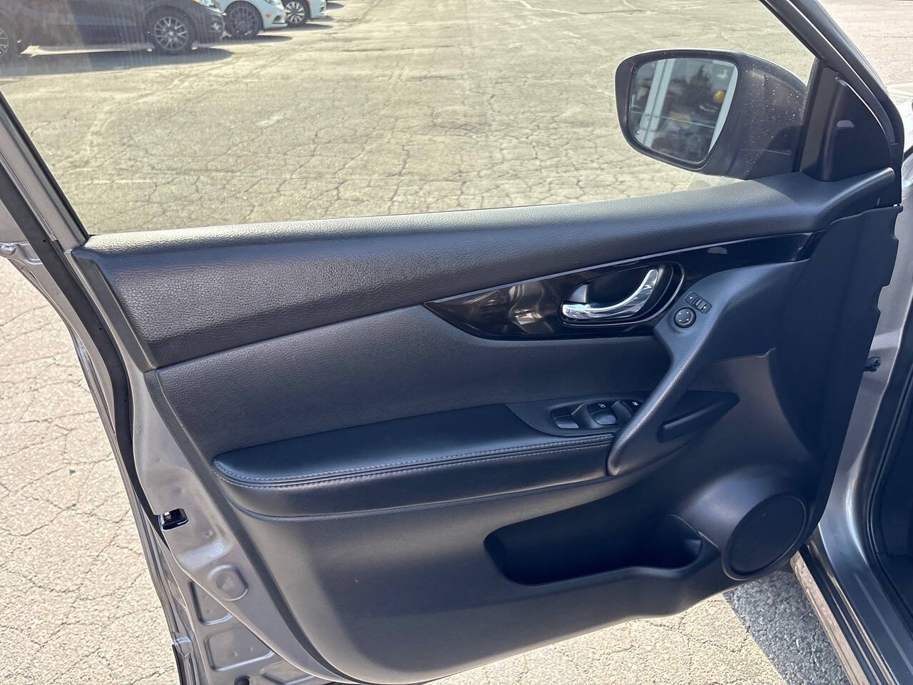 2020 Nissan Rogue Sport SV AWD 4dr Crossover