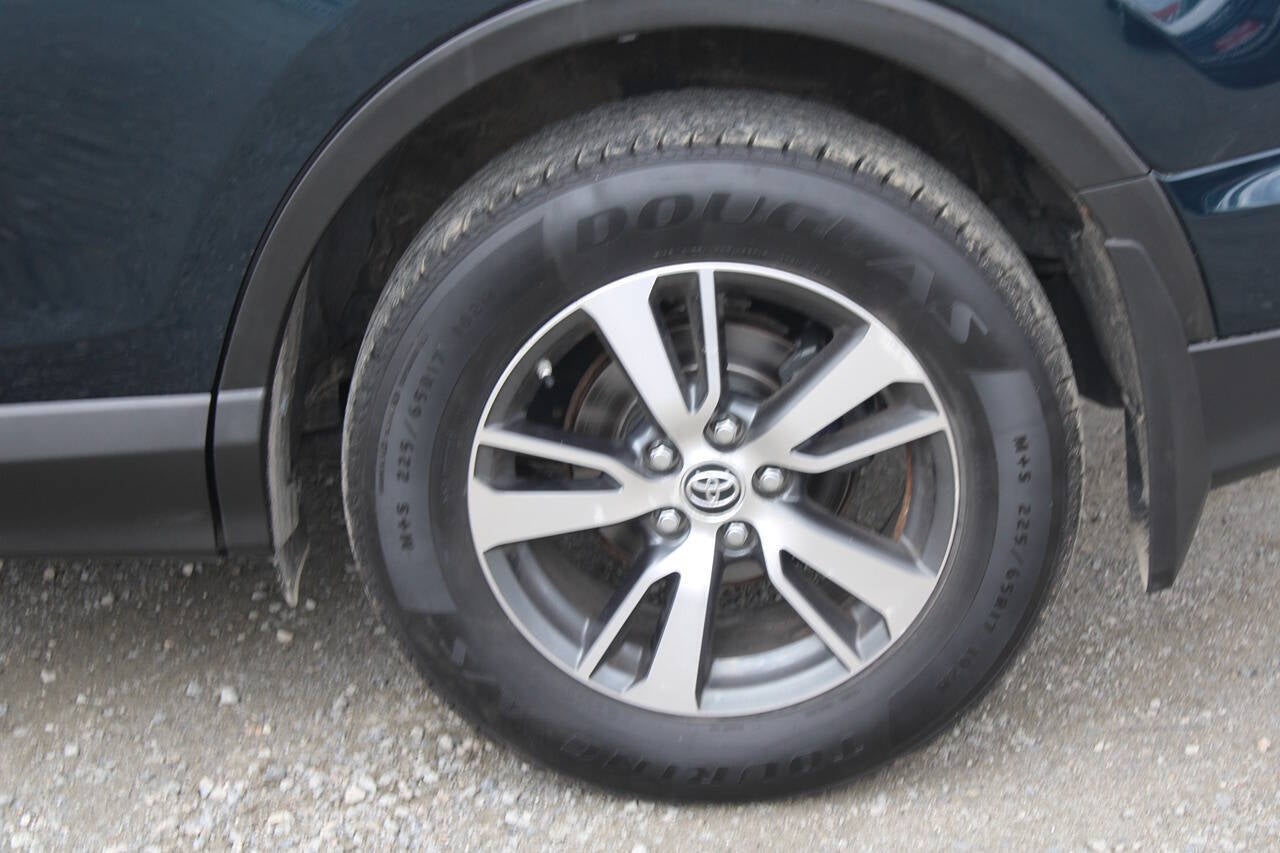 2018 Toyota RAV4 XLE AWD 4dr SUV