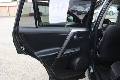 2018 Toyota RAV4 XLE AWD 4dr SUV