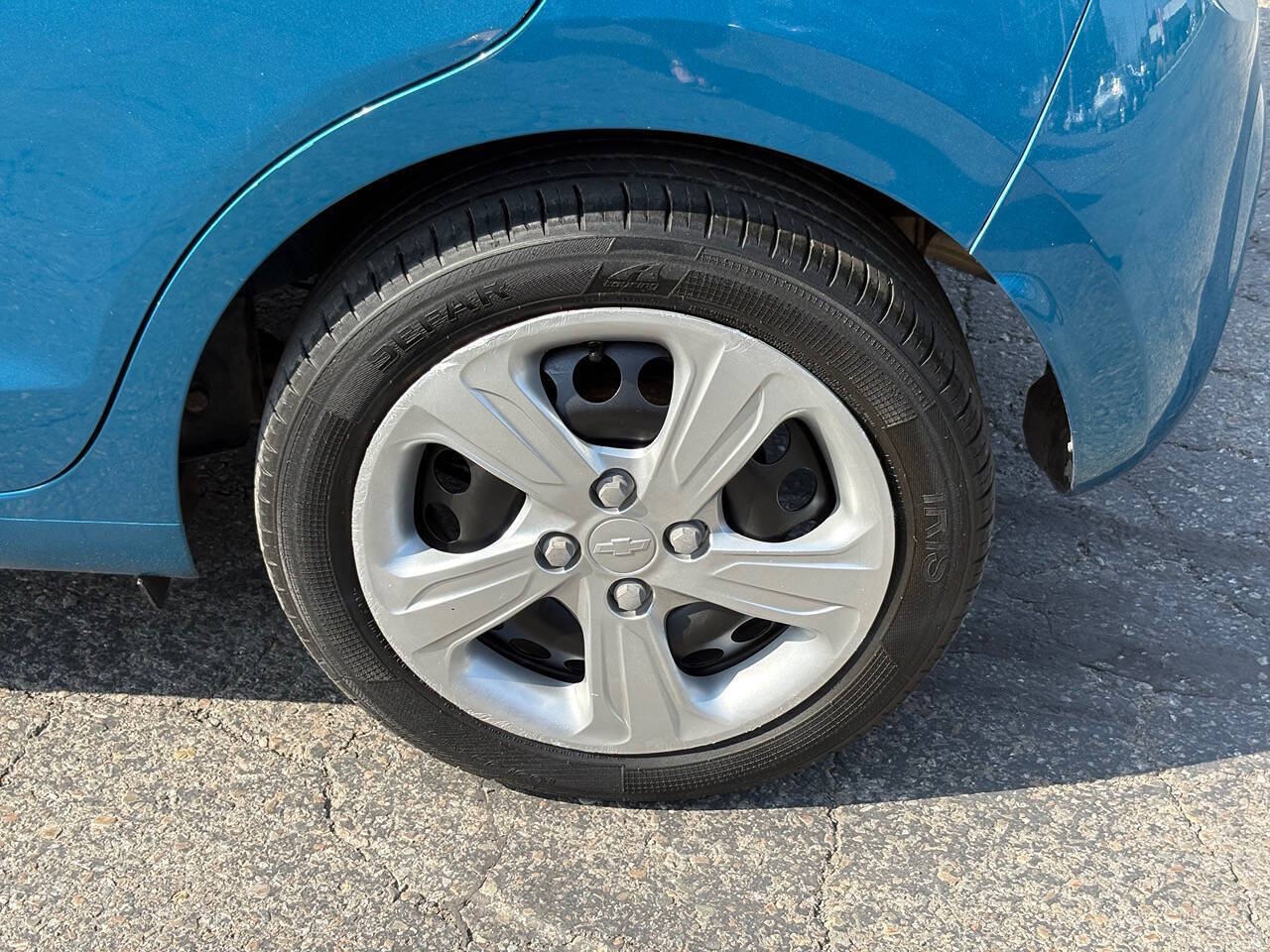 2020 Chevrolet Spark LS CVT 4dr Hatchback