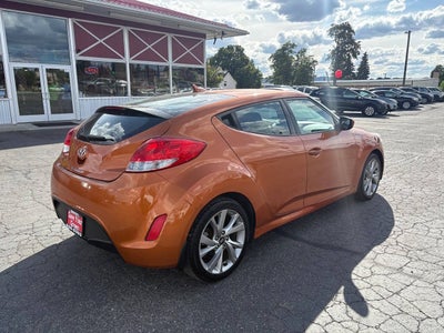 2016 Hyundai Veloster Base 3dr Coupe 6M w/Black Seats