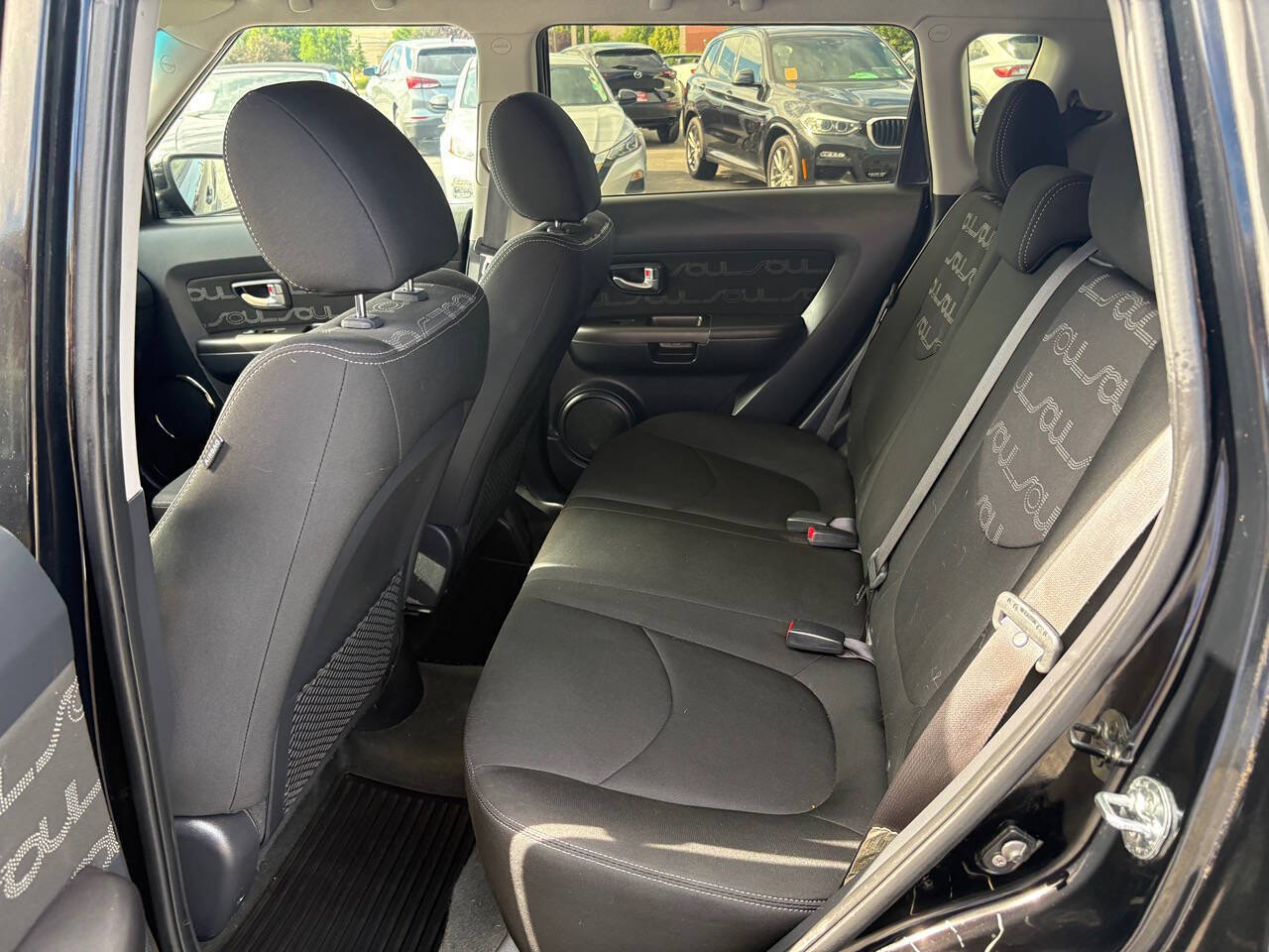 2012 Kia Soul ! 4dr Crossover
