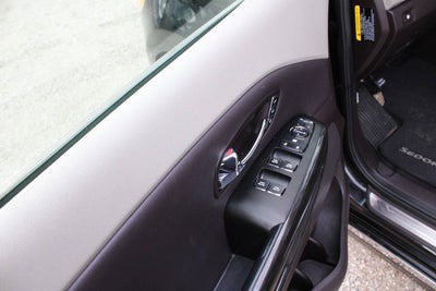 2016 Kia Sedona Limited 4dr Mini Van