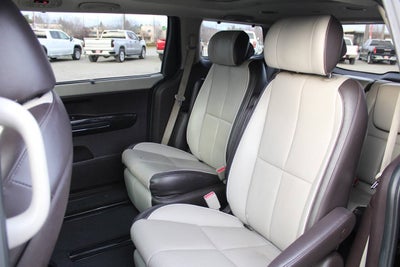 2016 Kia Sedona Limited 4dr Mini Van