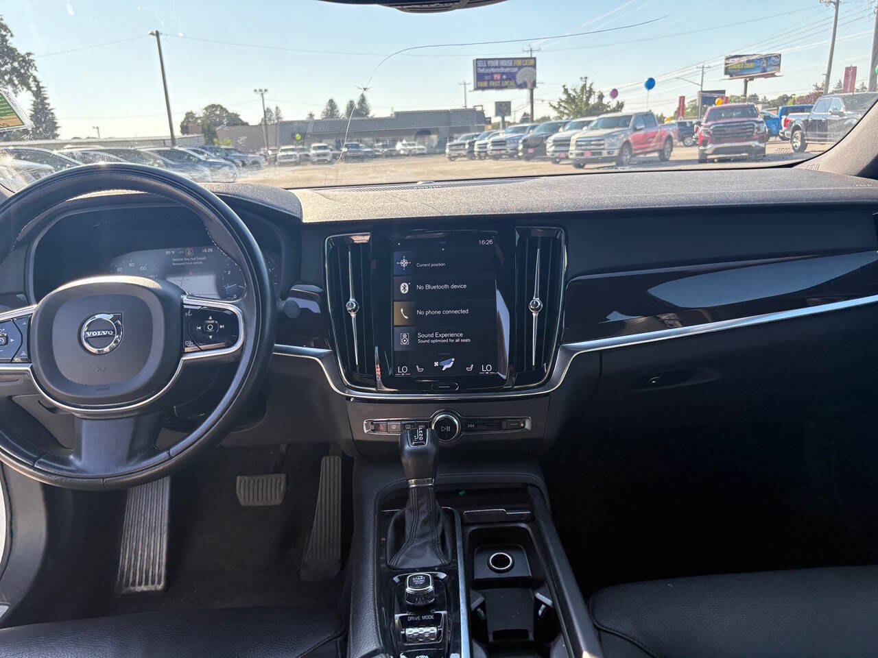 2019 Volvo S90 T6 Momentum AWD 4dr Sedan