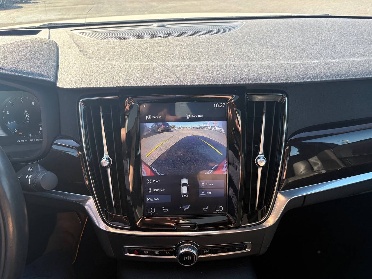 2019 Volvo S90 T6 Momentum AWD 4dr Sedan