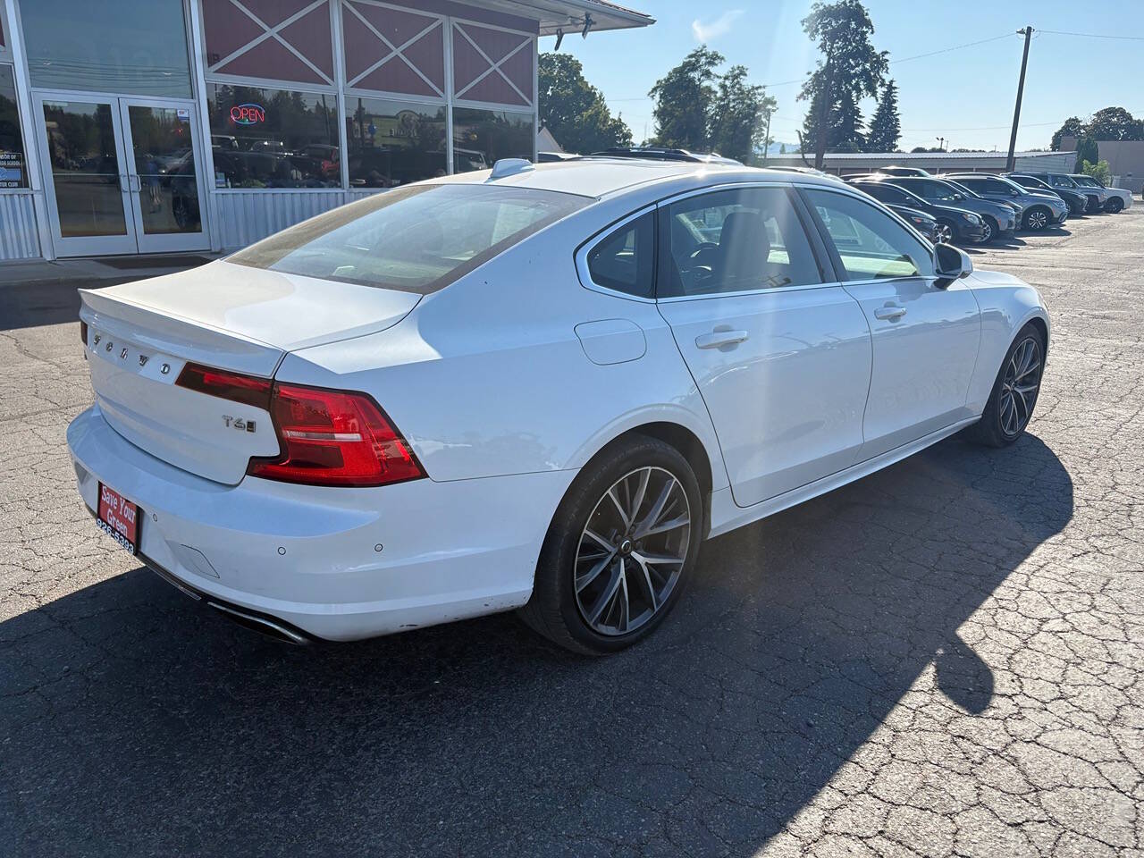2019 Volvo S90 T6 Momentum AWD 4dr Sedan