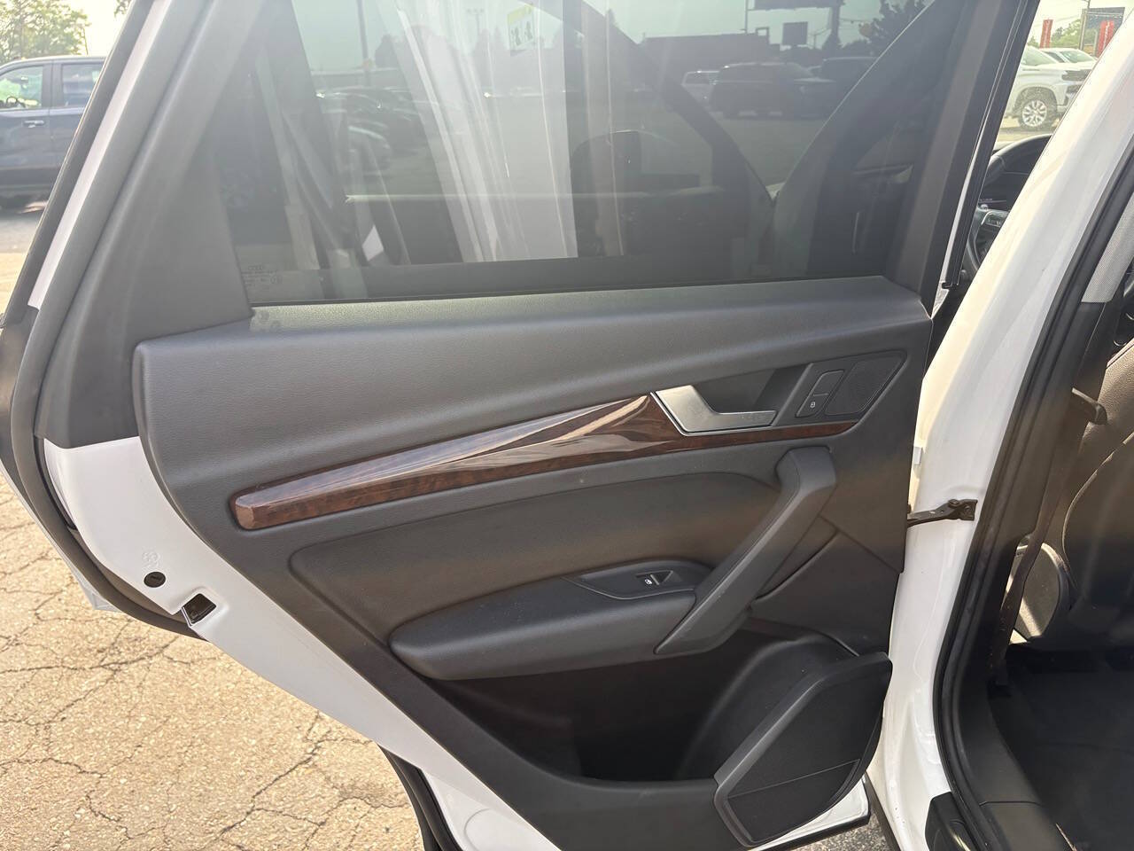 2018 Audi Q5 2.0T quattro Premium AWD 4dr SUV