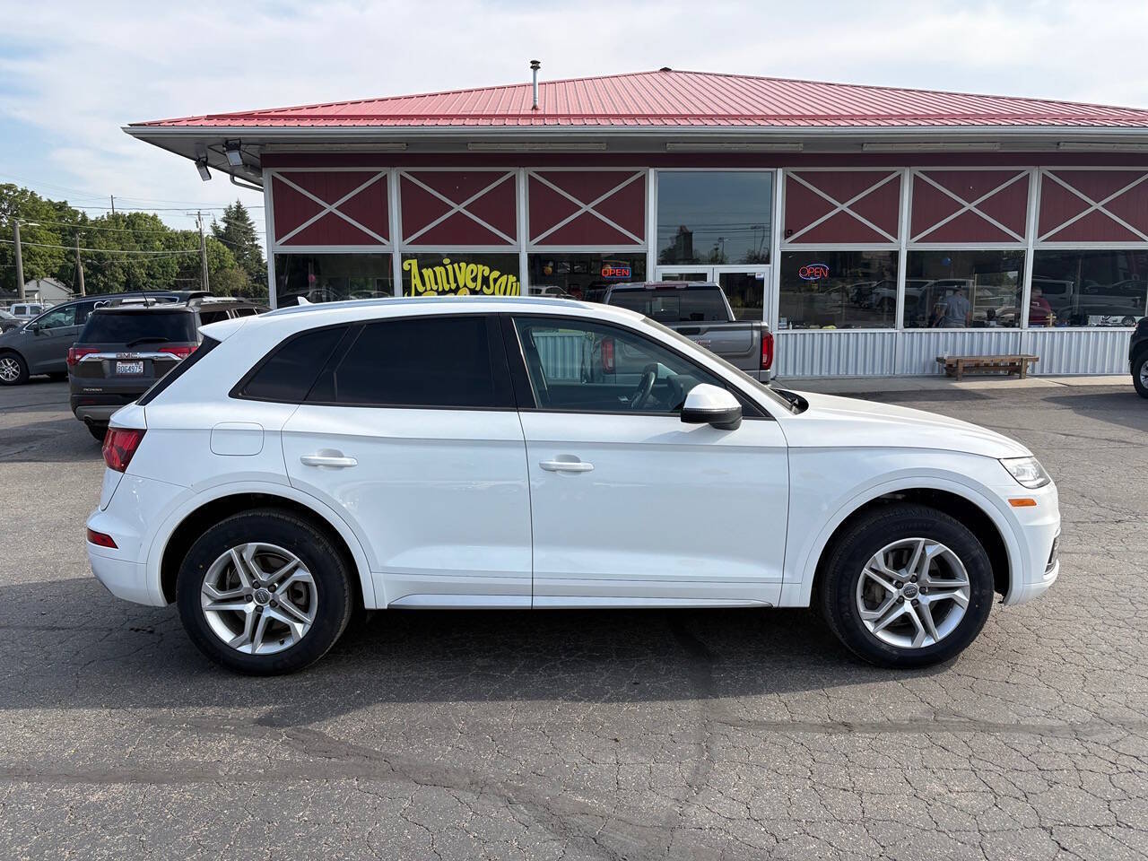 2018 Audi Q5 2.0T quattro Premium AWD 4dr SUV