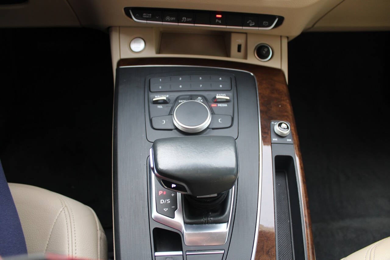 2020 Audi Q5 quattro Premium 45 TFSI AWD 4dr SUV