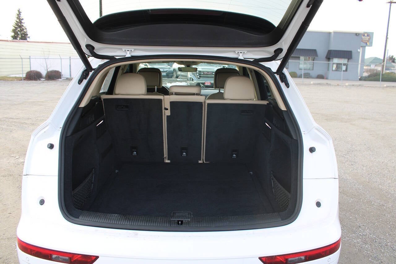 2020 Audi Q5 quattro Premium 45 TFSI AWD 4dr SUV