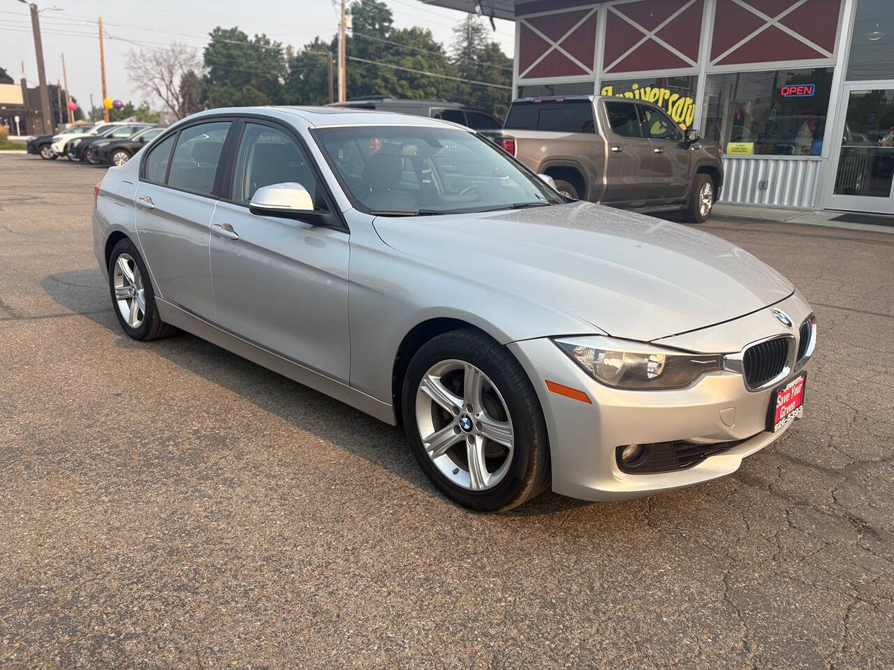 2013 BMW 3 Series 328i xDrive AWD 4dr Sedan