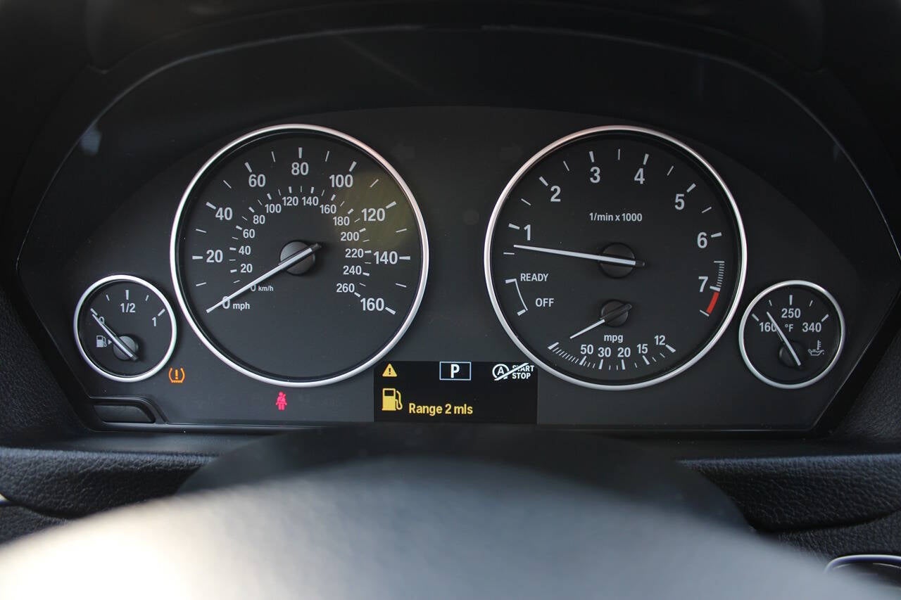 2013 BMW 3 Series 328i xDrive AWD 4dr Sedan