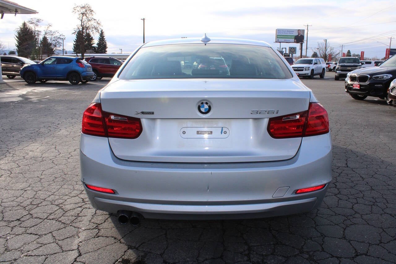 2013 BMW 3 Series 328i xDrive AWD 4dr Sedan
