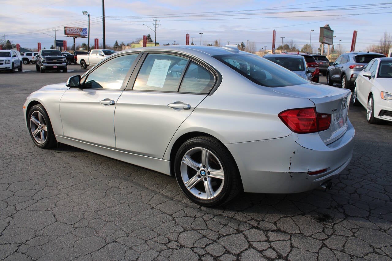 2013 BMW 3 Series 328i xDrive AWD 4dr Sedan