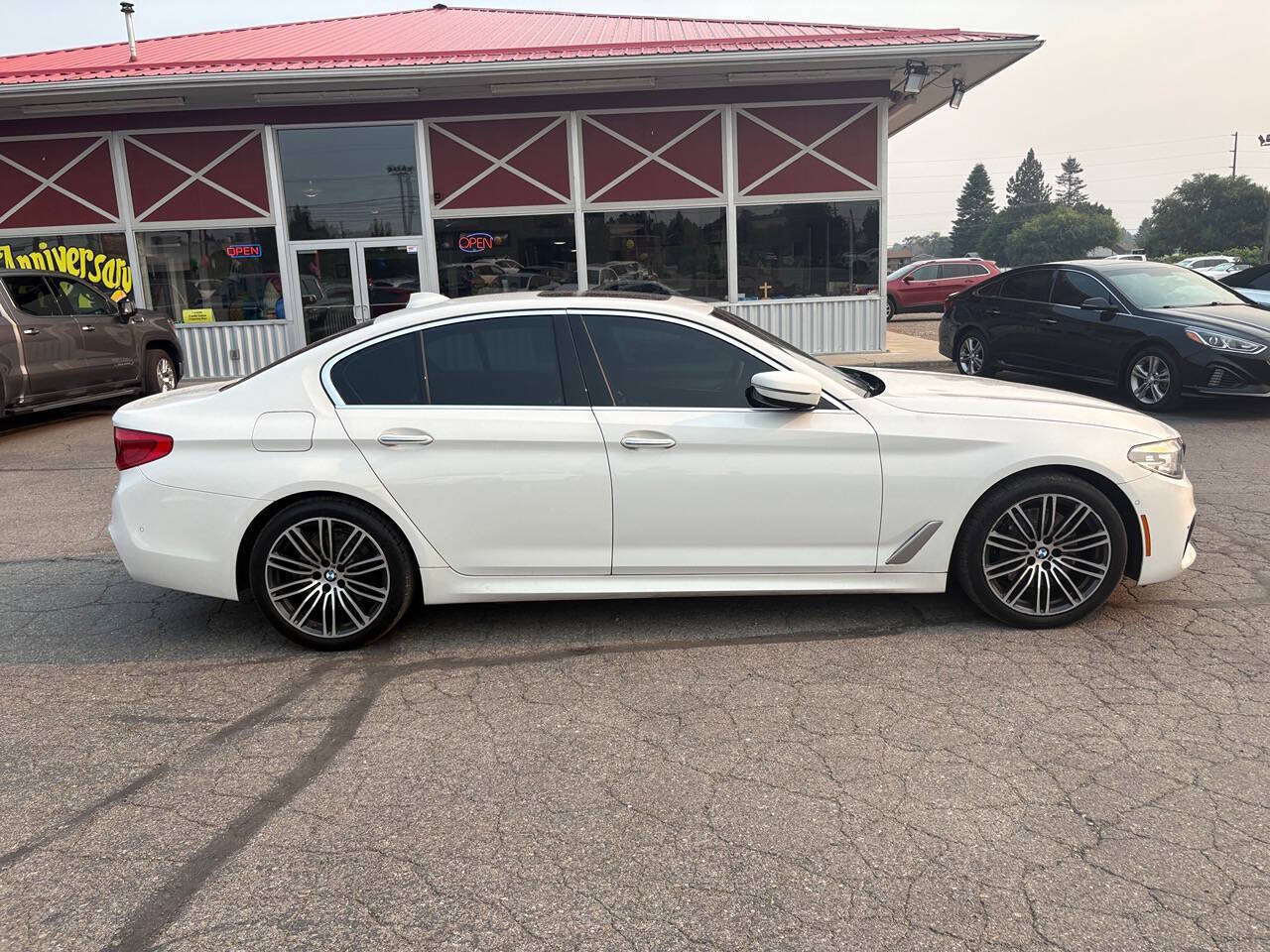 2017 BMW 5 Series 530i xDrive AWD 4dr Sedan