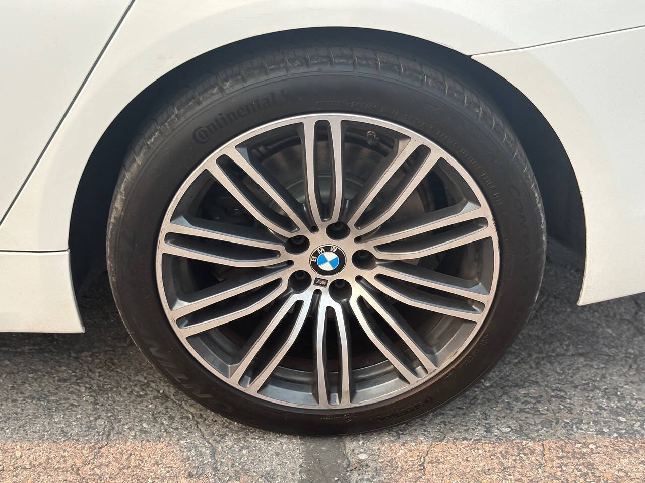 2017 BMW 5 Series 530i xDrive AWD 4dr Sedan