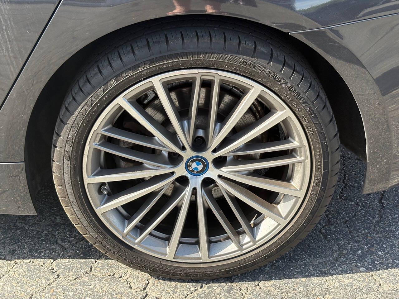 2019 BMW 5 Series 530e xDrive iPerformance AWD 4dr Sedan