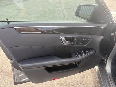 2010 Mercedes-Benz E-Class E 350 Luxury 4MATIC® AWD 4dr Sedan