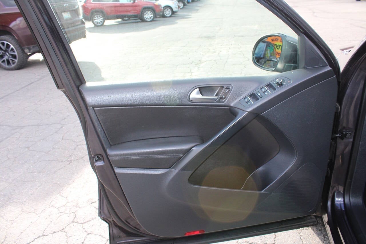 2016 Volkswagen Tiguan 2.0T SE 4Motion AWD 4dr SUV