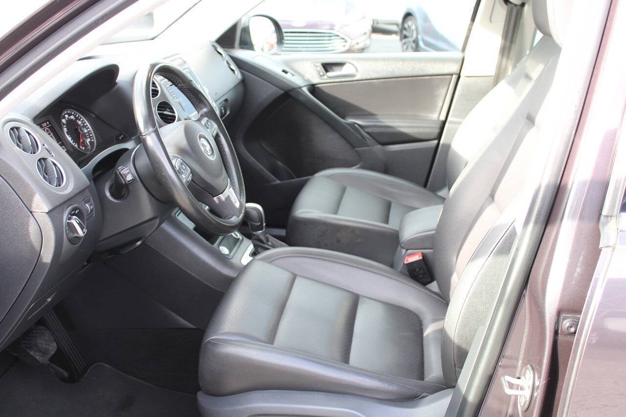 2016 Volkswagen Tiguan 2.0T SE 4Motion AWD 4dr SUV