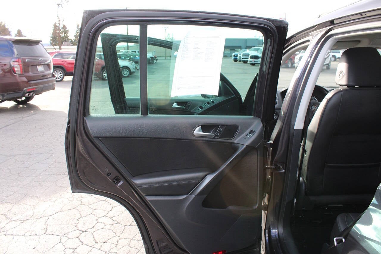 2016 Volkswagen Tiguan 2.0T SE 4Motion AWD 4dr SUV